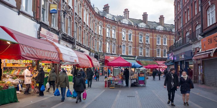 A photo of the famous Electric Avenue in Brixton, London