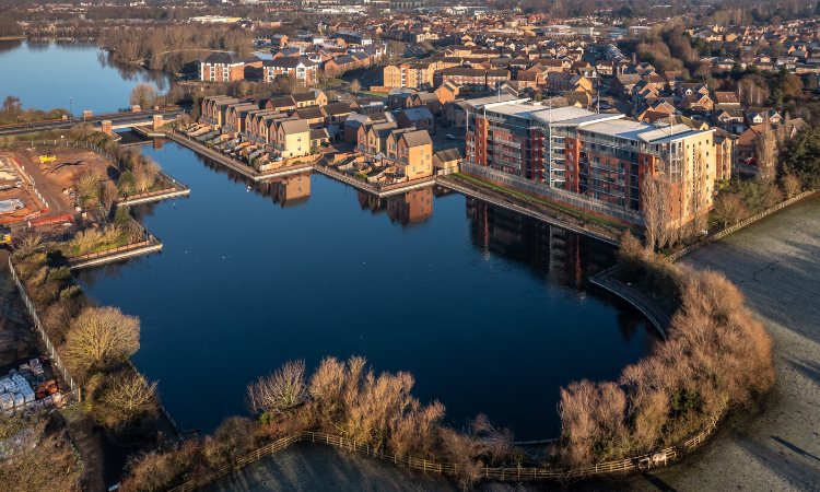Lakeside houses in Doncaster